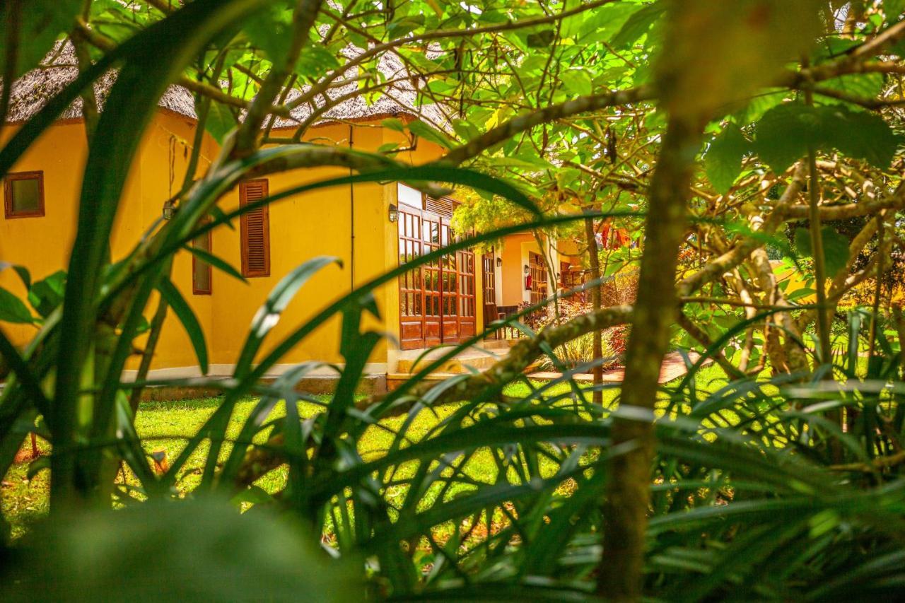 Brovad Sands Lodge Kalangala Ngoại thất bức ảnh